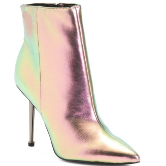 Nine West Shoes - 🌿🌺 Nine West Metalic Design Boots